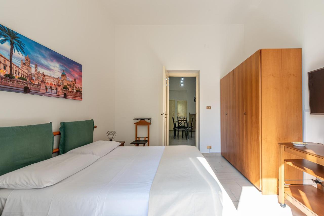 I Mori-Holiday Apartment Palermo Dış mekan fotoğraf